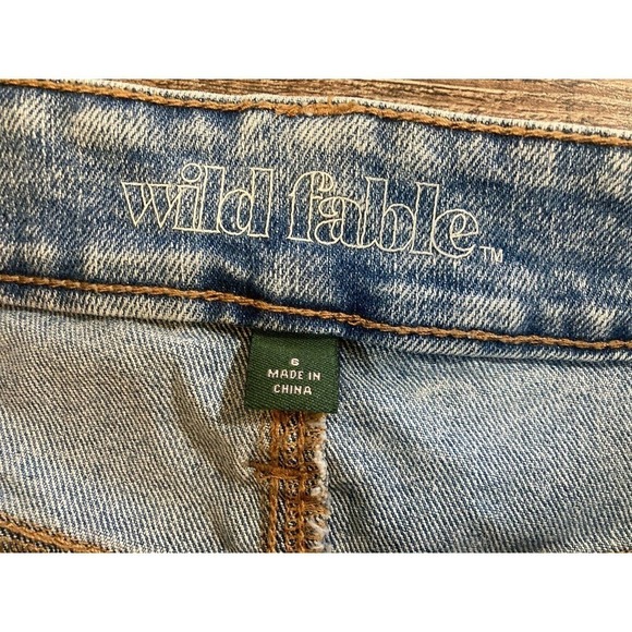 Wild Fable Women's Denim Blue Jean Front Zip Skirt Raw Hem Retro 90’s Size 6 - Picture 2 of 8